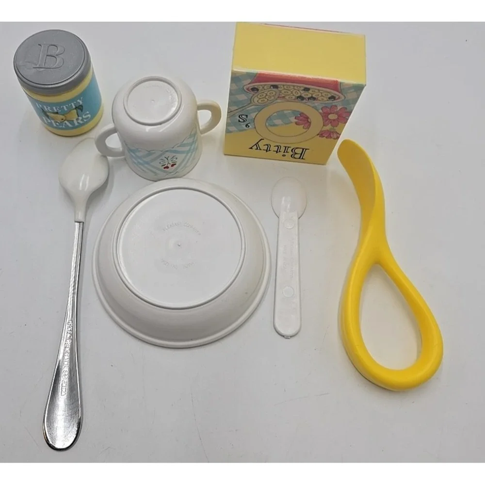 Pleasant Company AG Bitty Baby Breakfast‎ Set, O's Cereal, Bowl & Cup, pears